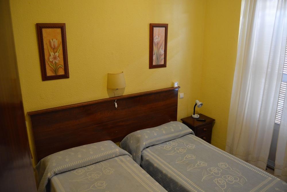 Pension Giraldilla Sevilla Exterior foto