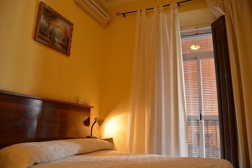 Pension Giraldilla Sevilla Exterior foto