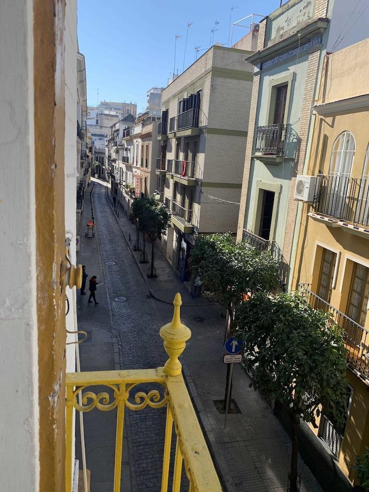 Pension Giraldilla Sevilla Exterior foto